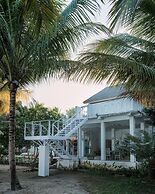 MYAMO Beach Lodge - Hostel
