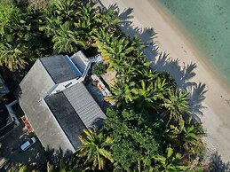 MYAMO Beach Lodge - Hostel