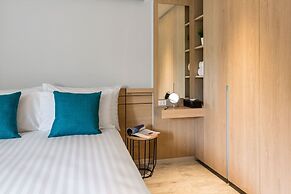 Cross Vibe Sukhumvit Hotel