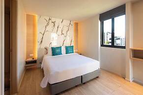 Cross Vibe Sukhumvit Hotel