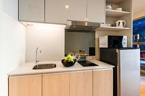 Cross Vibe Sukhumvit Hotel