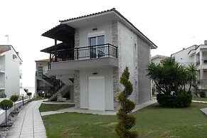 Litsa Apartments