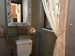 Waterhouse Guest Lodges 202 Lawley Street