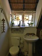 Waterhouse Guest Lodges 202 Lawley Street