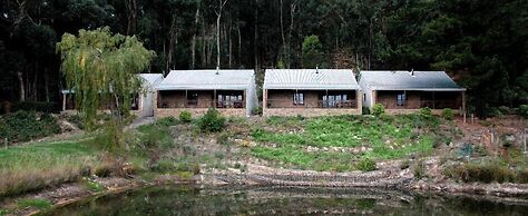 MontMartre Chalets and Guest House