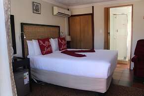 J and E Cyaara Guest House