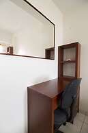 RedDoorz Apartment @ Margonda Residence