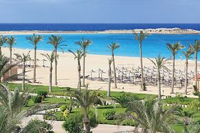 JAZ Oriental, Almaza Bay