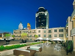 Bridgestreet at Current at the Banks