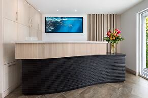 H2O Suites - Adults Only