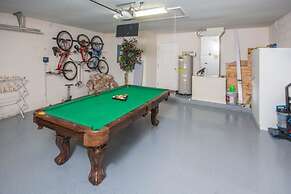 Rafael's Highlands Reserve Vacation Home 3 Bedroom Home by RedAwning