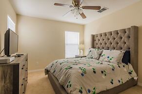 Stephen's Highlands Reserve Villa by RedAwning