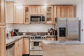 01sl - Hot Tub - Pet Friendly - Bbq - Sleeps 8 3 Bedroom Home by RedAw