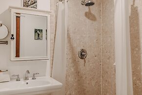 01sl - Hot Tub - Pet Friendly - Bbq - Sleeps 8 3 Bedroom Home by RedAw