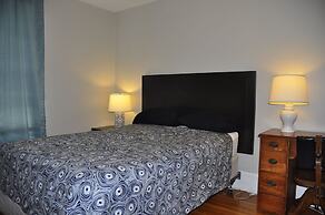 Moncton Suites - 267 Universite Ave