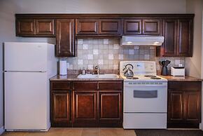 Moncton Suites - 267 Universite Ave