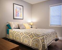 Moncton Suites - 267 Universite Ave