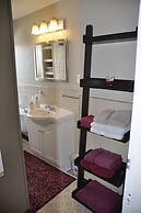 Moncton Suites - 267 Universite Ave