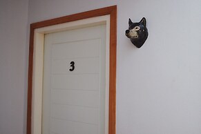 Eat Sleep Cafe & Bed