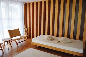 Eat Sleep Cafe & Bed