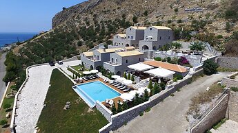 En Plo Luxury Suites