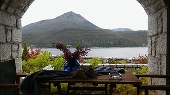 En Plo Luxury Suites