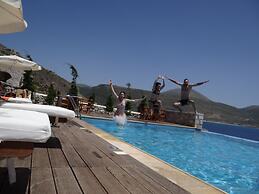 En Plo Luxury Suites