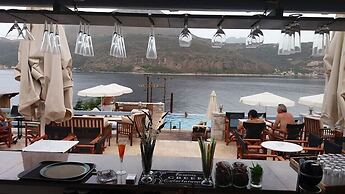 En Plo Luxury Suites