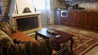 En Plo Luxury Suites