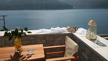 En Plo Luxury Suites