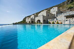 En Plo Luxury Suites