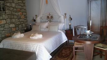 En Plo Luxury Suites