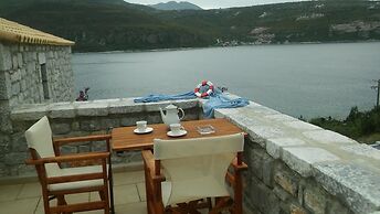 En Plo Luxury Suites