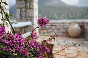 En Plo Luxury Suites