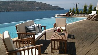 En Plo Luxury Suites