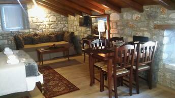 En Plo Luxury Suites