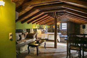 En Plo Luxury Suites