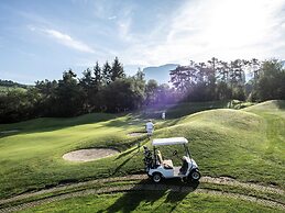 La Paula Apartments & Suites