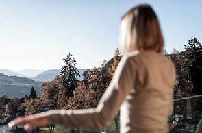 La Paula Apartments & Suites