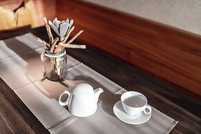 La Paula Apartments & Suites