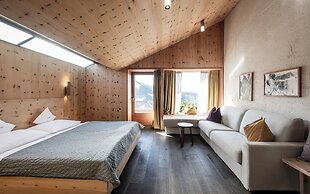 La Paula Apartments & Suites