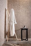 La Paula Apartments & Suites