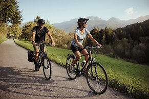 La Paula Apartments & Suites