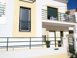 Milfontes Guest House