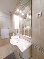 Milfontes Guest House