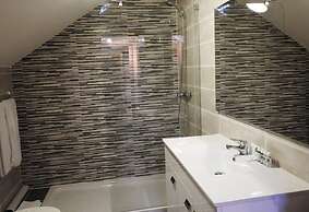 Milfontes Guest House