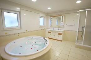 Milfontes Guest House