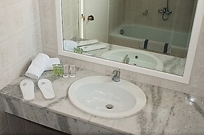 Skion Palace Beach Hotel - Bungalows Boutique