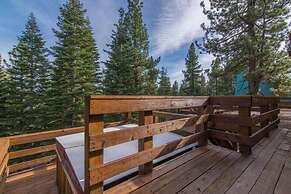 Atkin 4 Bedroom Holiday Home By Tahoe Truckee
