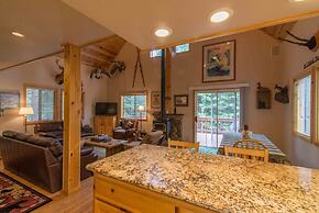 Hansing s Lair 4 Bedroom Holiday Home By Tahoe Truckee